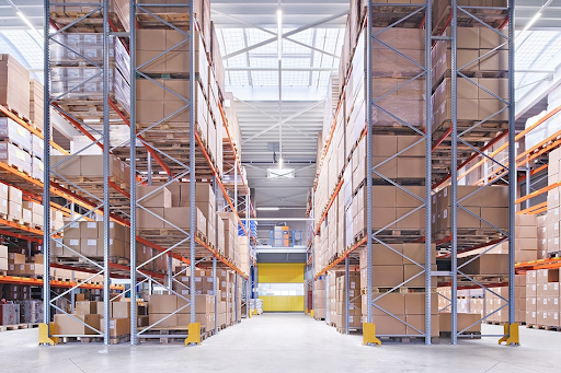Wie eine Lagerhalle Ihre Lagerung effizienter gestalten kann Lagerung effizienter